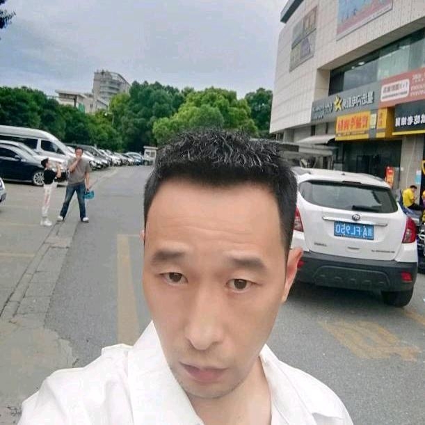 小林的第三张照片--贵港相亲服务中心