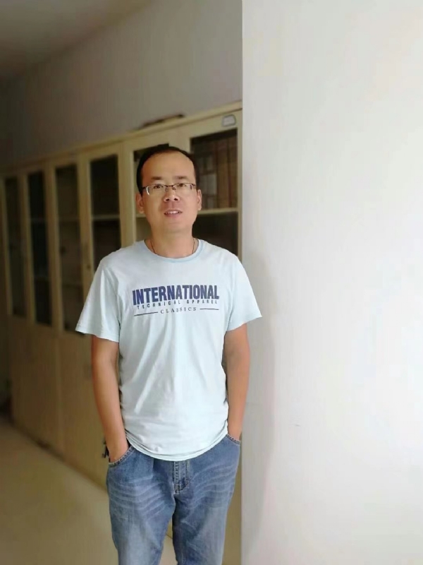 黄土麦田的第一张照片--贵港相亲服务中心