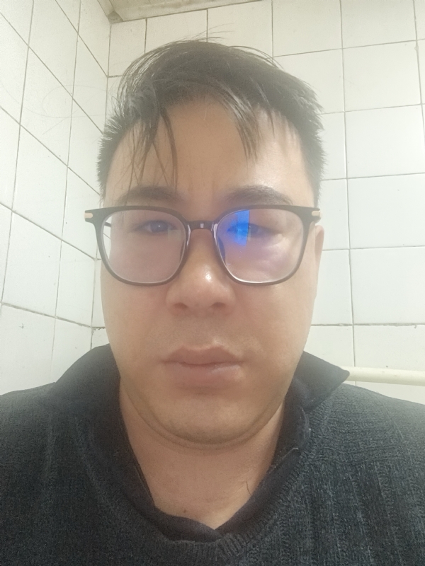 迷失自我的第一张照片--贵港相亲服务中心