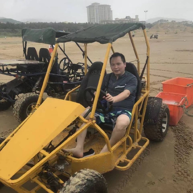 向前的第一张照片--贵港相亲服务中心