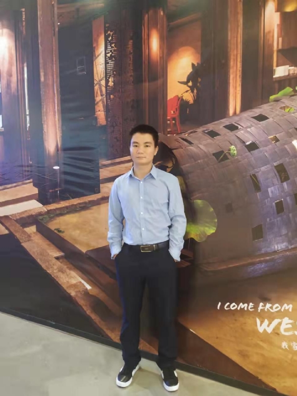 梧桐枫叶的第一张照片--贵港相亲服务中心