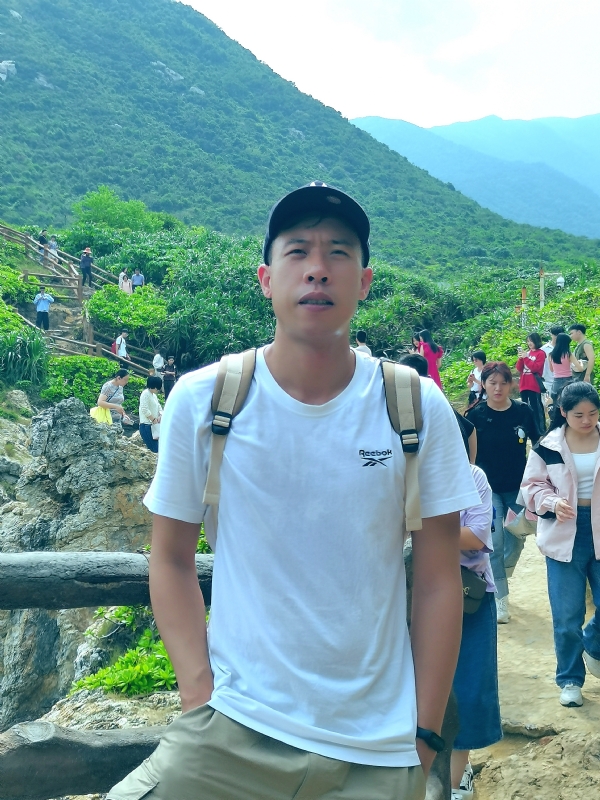 吴生的第二张照片--贵港相亲服务中心