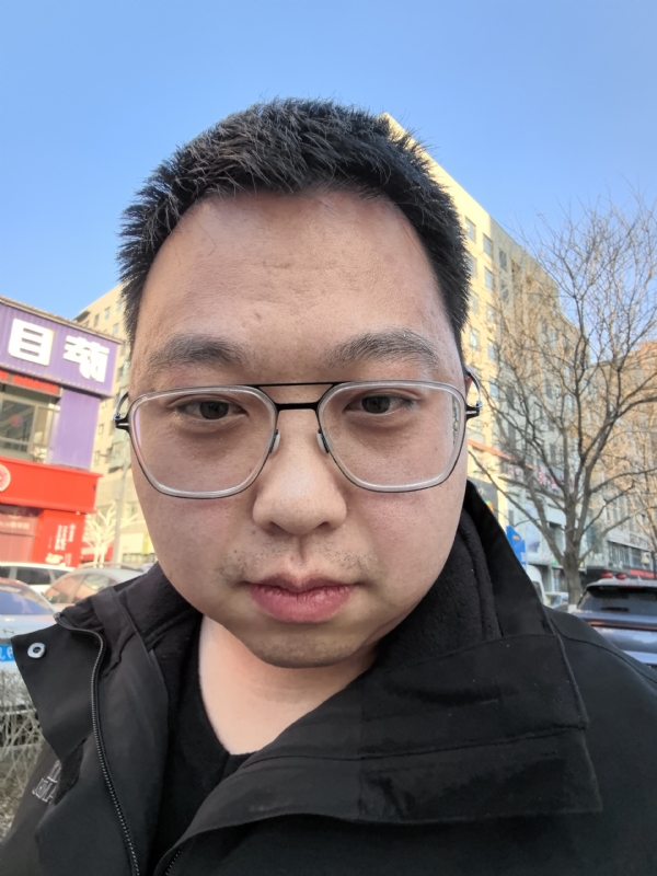 宋哲的第一张照片--贵港相亲服务中心