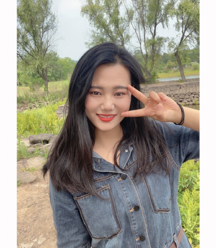 月亮的第一张照片--贵港相亲服务中心