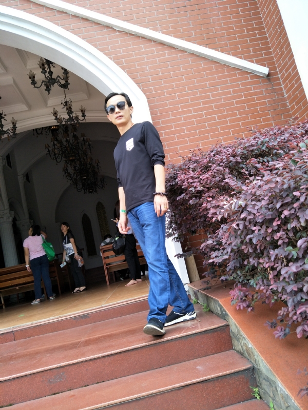 易进的第二张照片--贵港相亲服务中心