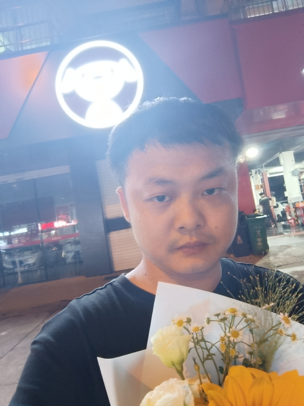 小陈的第一张照片--贵港相亲服务中心