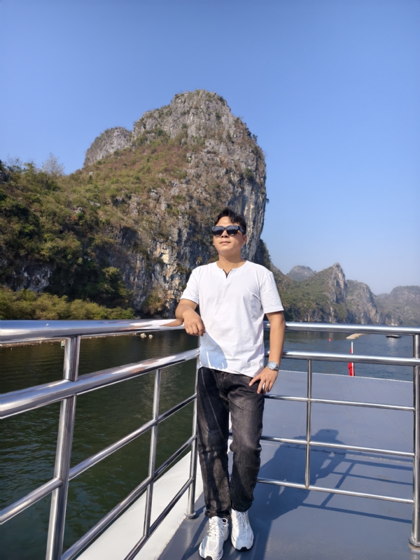 墨痕的第二张照片--贵港相亲服务中心