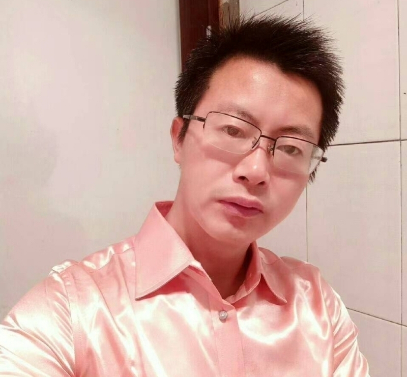 亮亮的第一张照片--贵港相亲服务中心