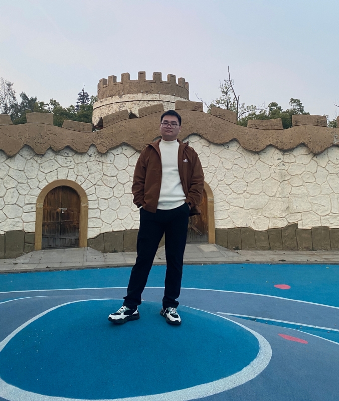 秦长风的第一张照片--贵港相亲服务中心