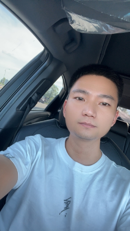 小江的第四张照片--贵港相亲服务中心