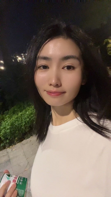 pan的第一张照片--贵港相亲服务中心