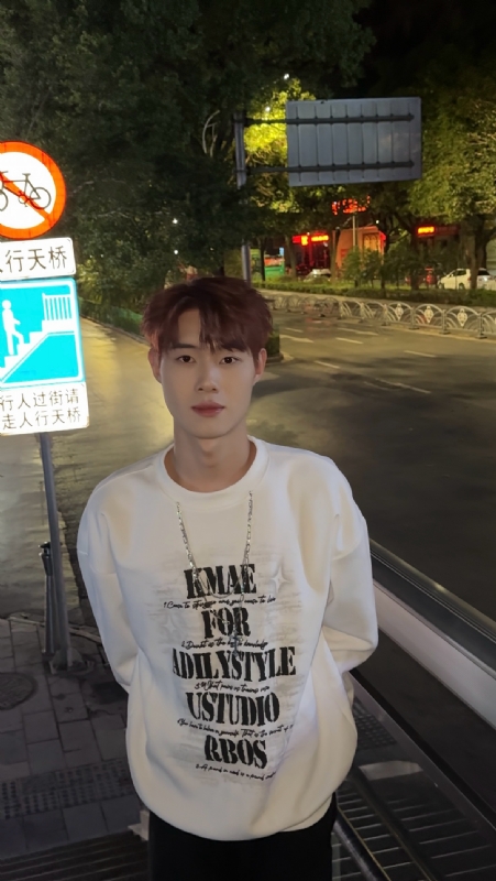 与宇的第二张照片--贵港相亲服务中心