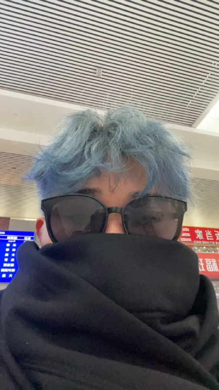 平行线的第一张照片--贵港相亲服务中心