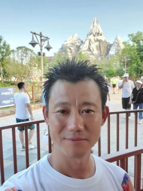 艾氏涂料博的第一张照片--贵港相亲服务中心