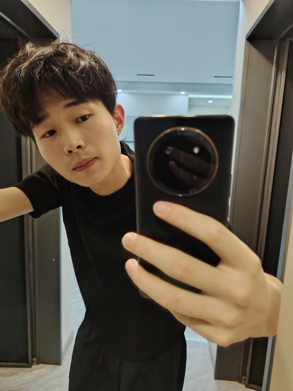 杨苏帝的第一张照片--贵港相亲服务中心