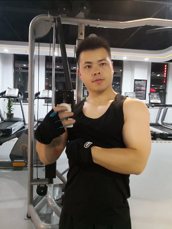 范迪塞尔的第二张照片--贵港相亲服务中心