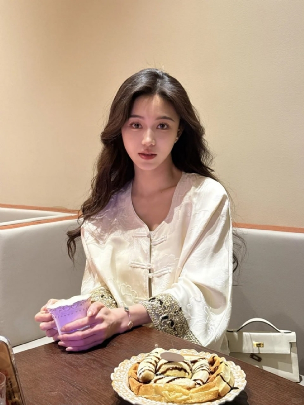 Anna的第一张照片--贵港相亲服务中心