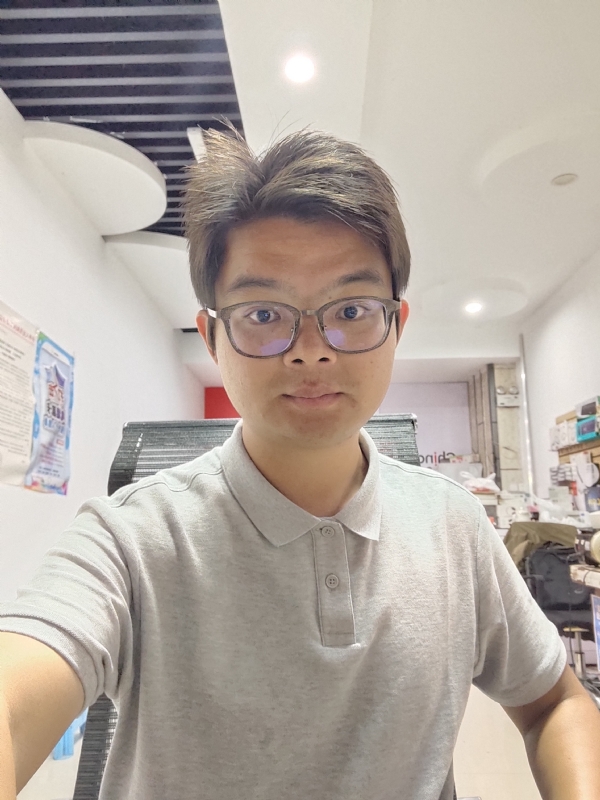 华兴通讯的第一张照片--贵港相亲服务中心