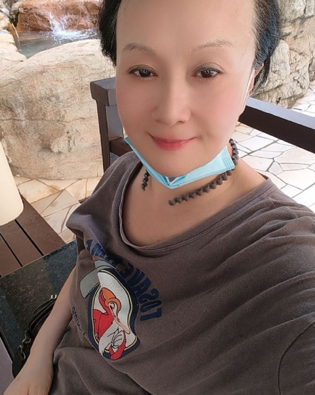 hong的第三张照片--贵港相亲服务中心