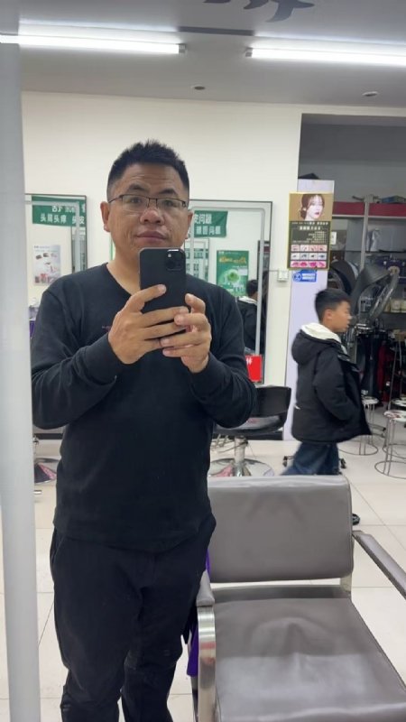 王计盖的第一张照片--贵港相亲服务中心