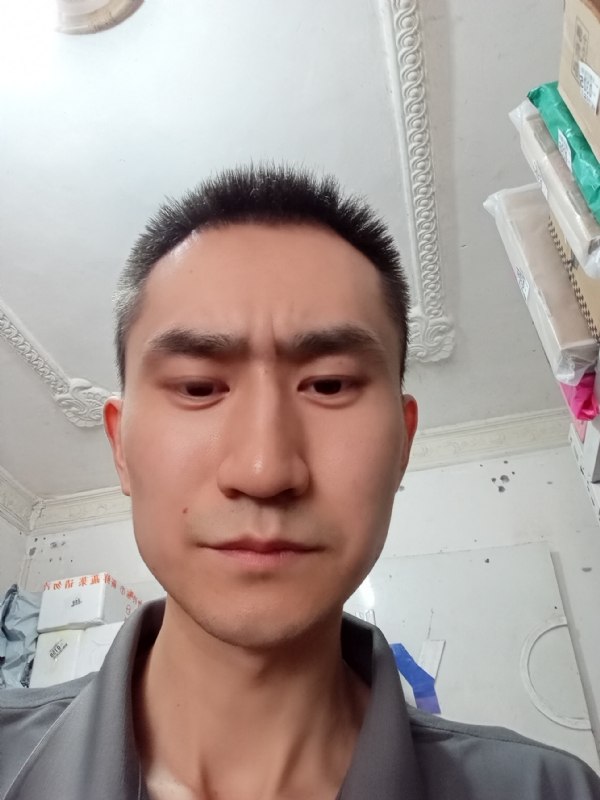 西门吹雪的第一张照片--贵港相亲服务中心