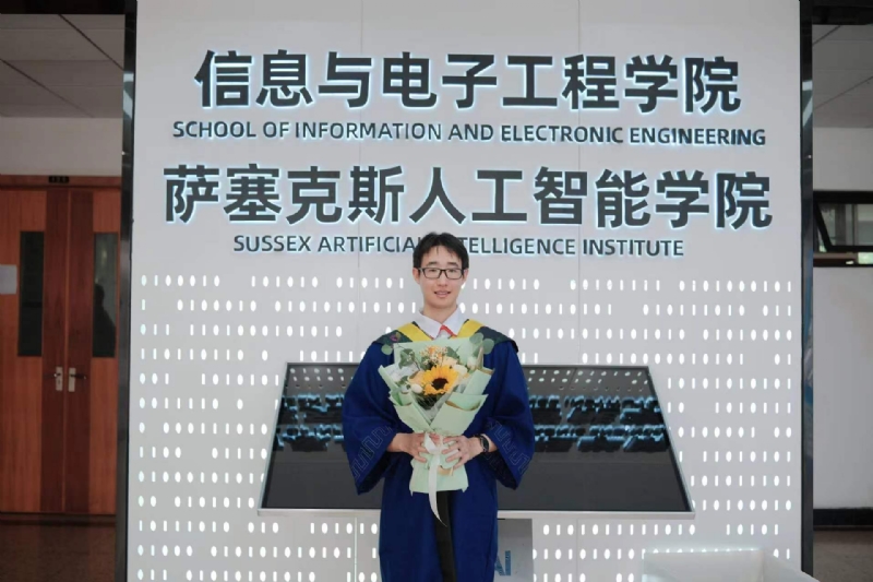 陈潇的第三张照片--贵港相亲服务中心