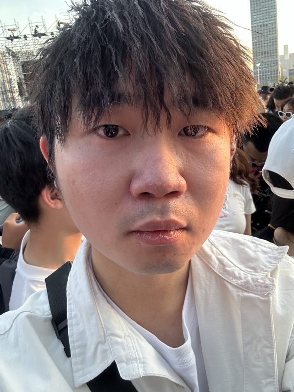 会修电脑的小杨的第一张照片--贵港相亲服务中心