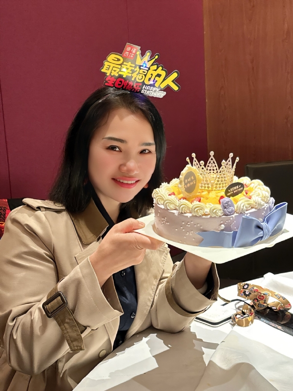 Apple的第一张照片--贵港相亲服务中心