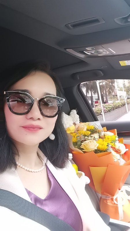 Apple的第一张照片--贵港相亲服务中心