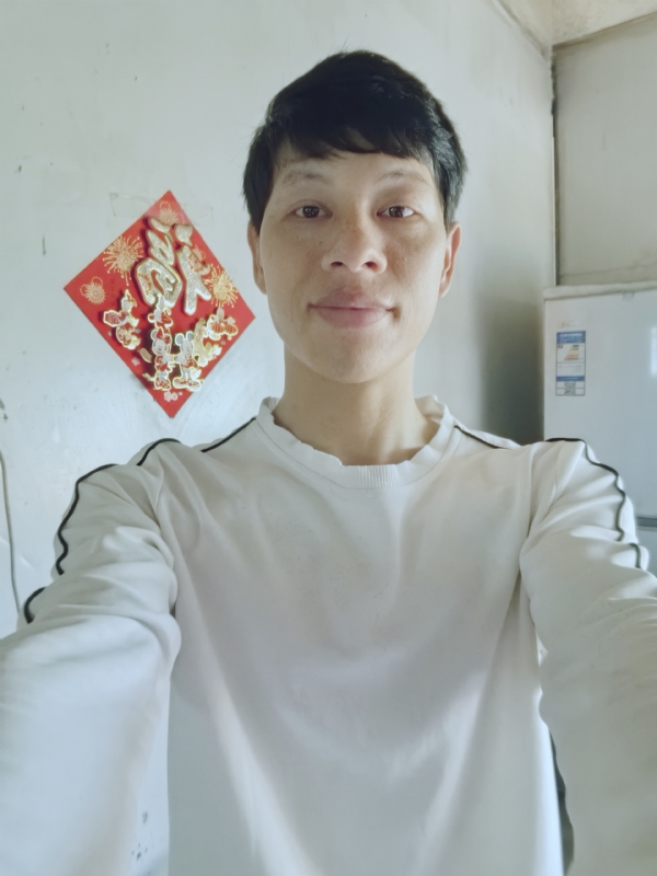 夏风微凉的第一张照片--贵港相亲服务中心