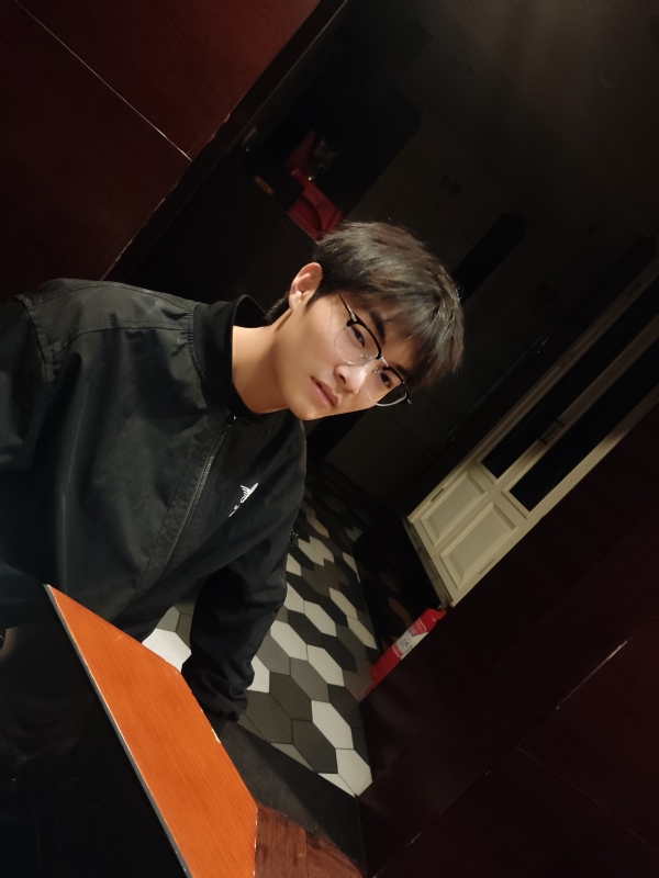 夜听雨的第一张照片--贵港相亲服务中心