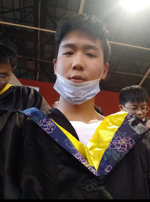 落落大方的第一张照片--贵港相亲服务中心