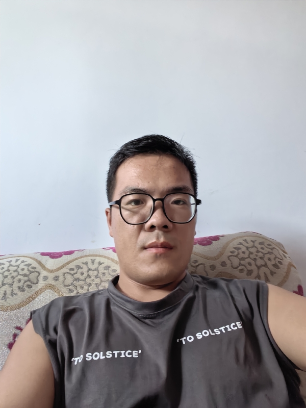 卫TF的第三张照片--贵港相亲服务中心