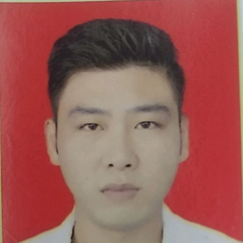 找95年会飞的猪的第一张照片--贵港相亲服务中心