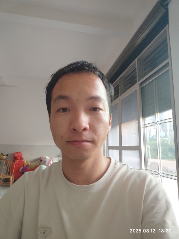 杨培鑫的第一张照片--贵港相亲服务中心