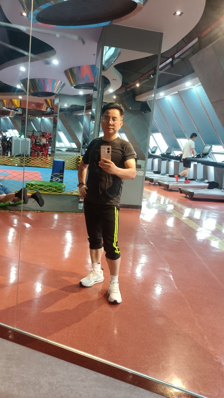 凭水相逢的第一张照片--贵港相亲服务中心