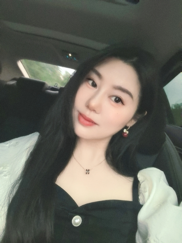 潇潇暮雨的第一张照片--贵港相亲服务中心