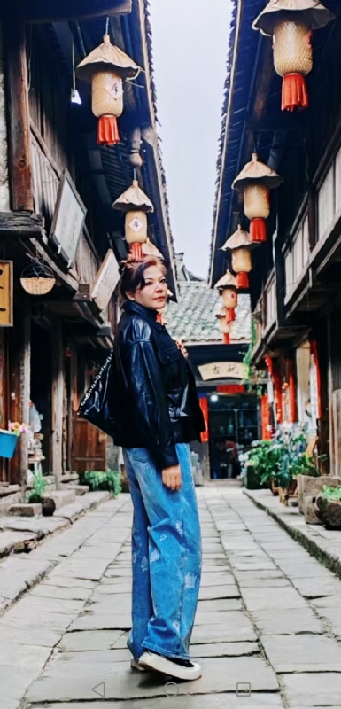 宛霞的第五张照片--贵港相亲服务中心