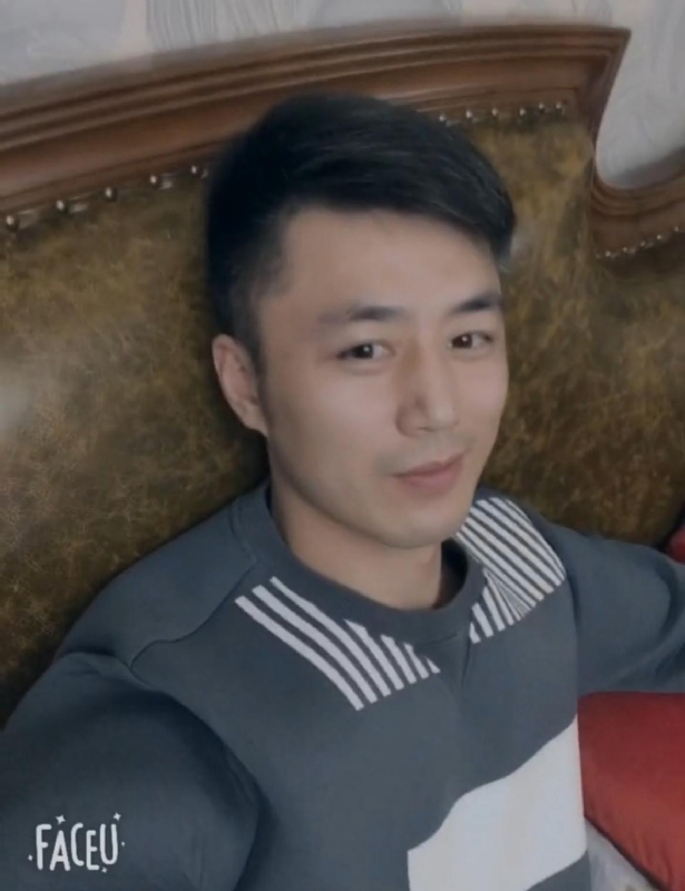 楊政宇的第一张照片--贵港相亲服务中心