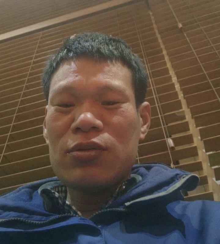 爱你在心口难开的第一张照片--贵港相亲服务中心