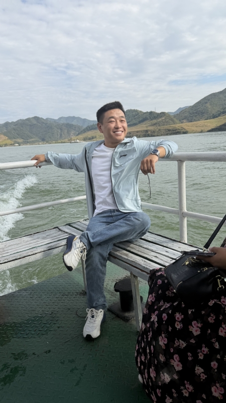 烟花易笑的第一张照片--贵港相亲服务中心