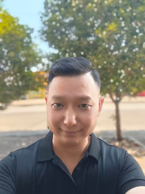 巷子里的猫的第一张照片--贵港相亲服务中心