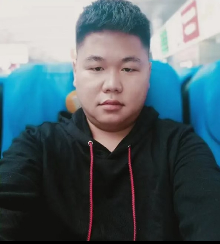 黄斌的第二张照片--贵港相亲服务中心