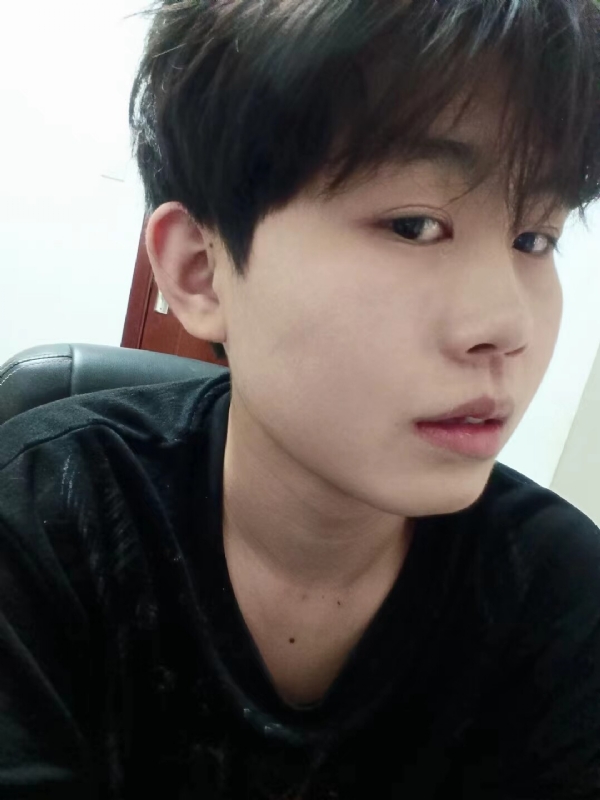 小鱼的第一张照片--贵港相亲服务中心