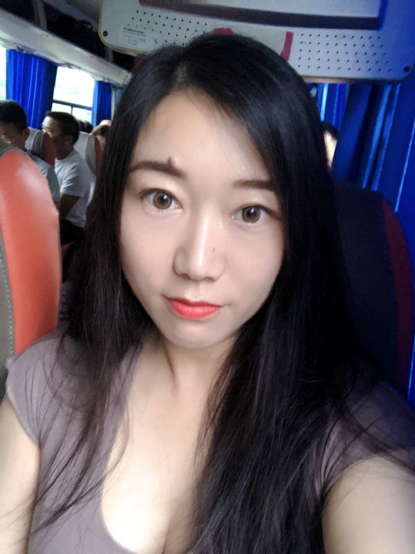 杨杨的第一张照片--贵港相亲服务中心