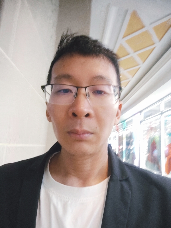 欣欣向荣的第一张照片--贵港相亲服务中心