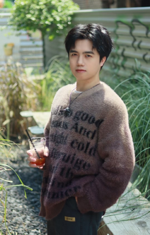 檐下雨的第一张照片--贵港相亲服务中心