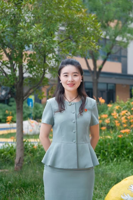 弯弯的第一张照片--贵港相亲服务中心