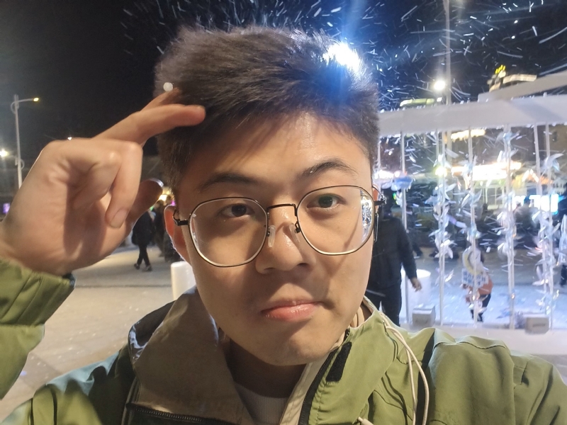 独揽星河的第一张照片--贵港相亲服务中心