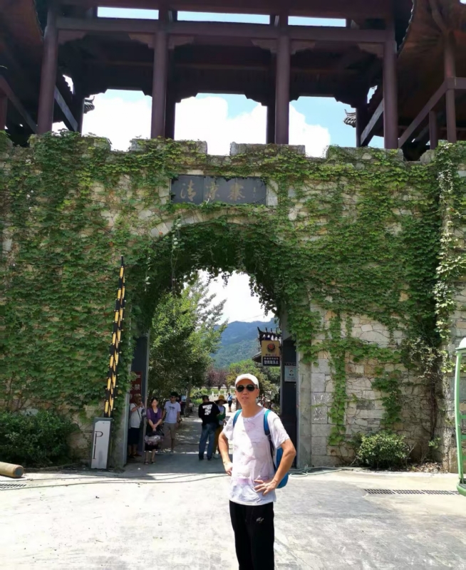 品心人的第一张照片--贵港相亲服务中心